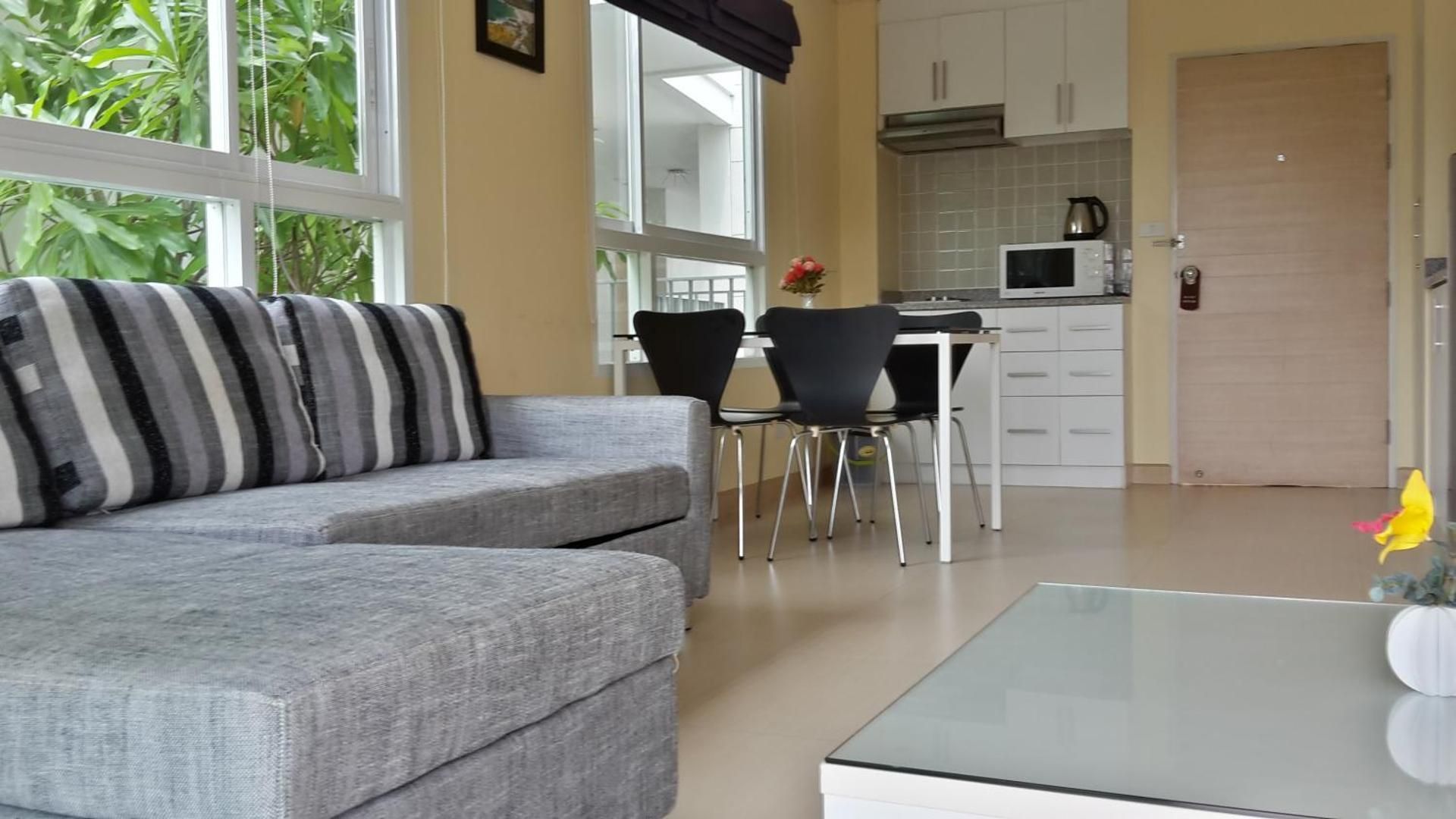 One-Bedroom Apartment