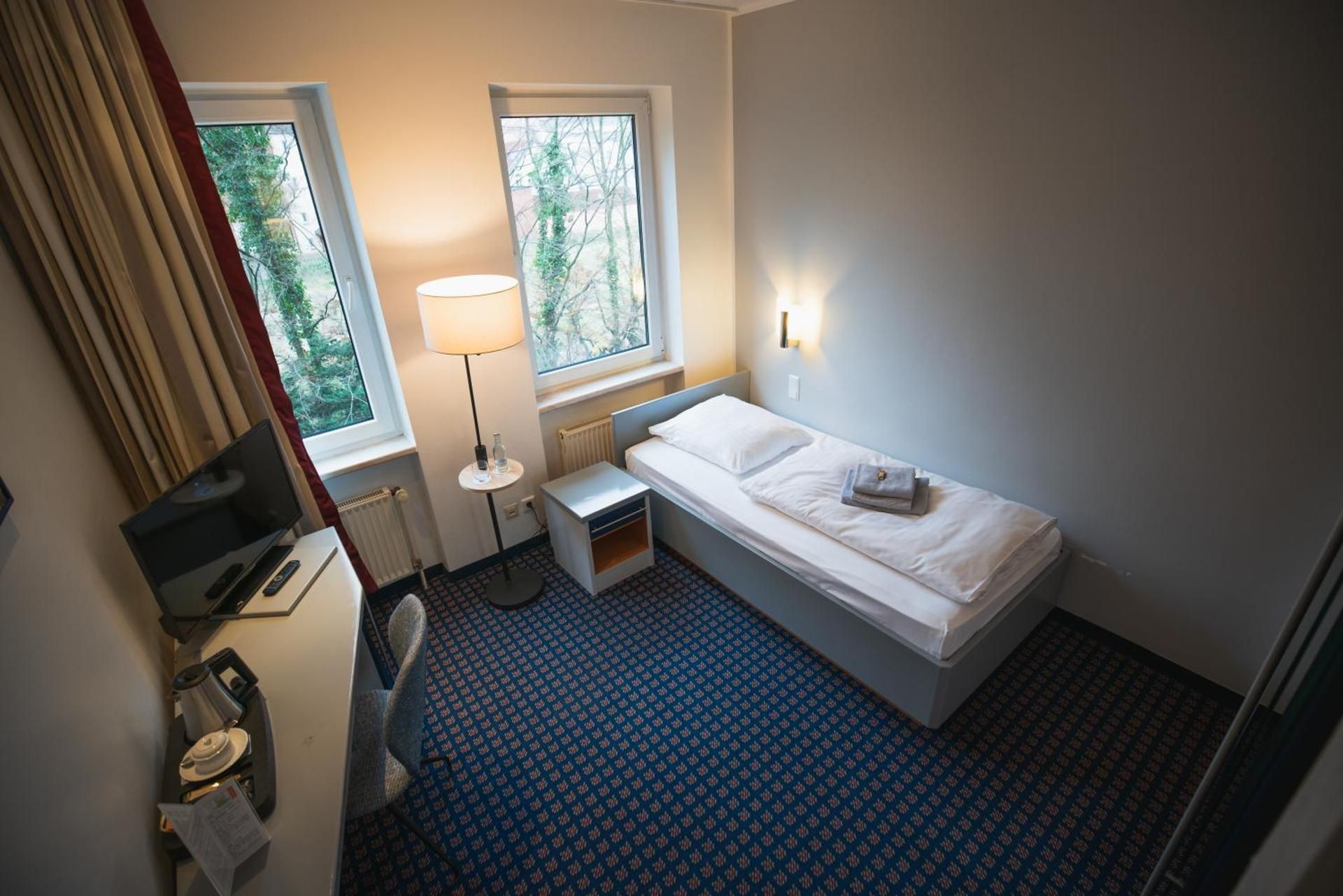 Budget Single Room