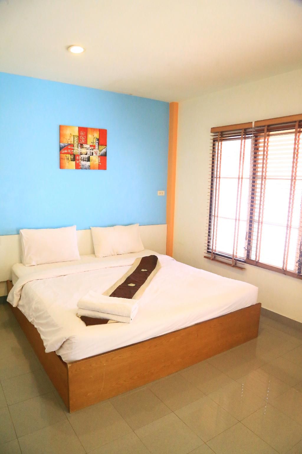 Laemkum Beach Resort                                                              Superior Bungalow