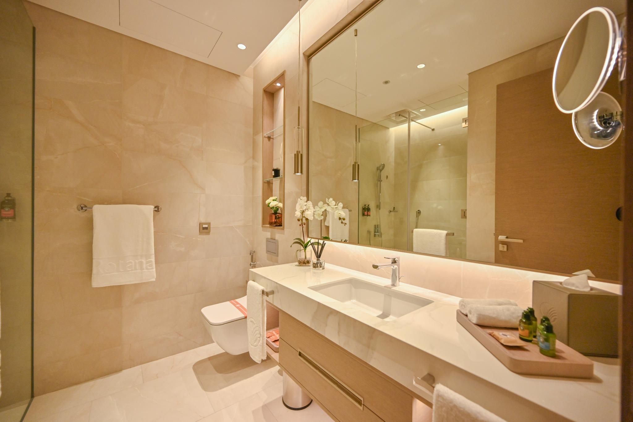 Panoramic View Three Bedroom Apartment