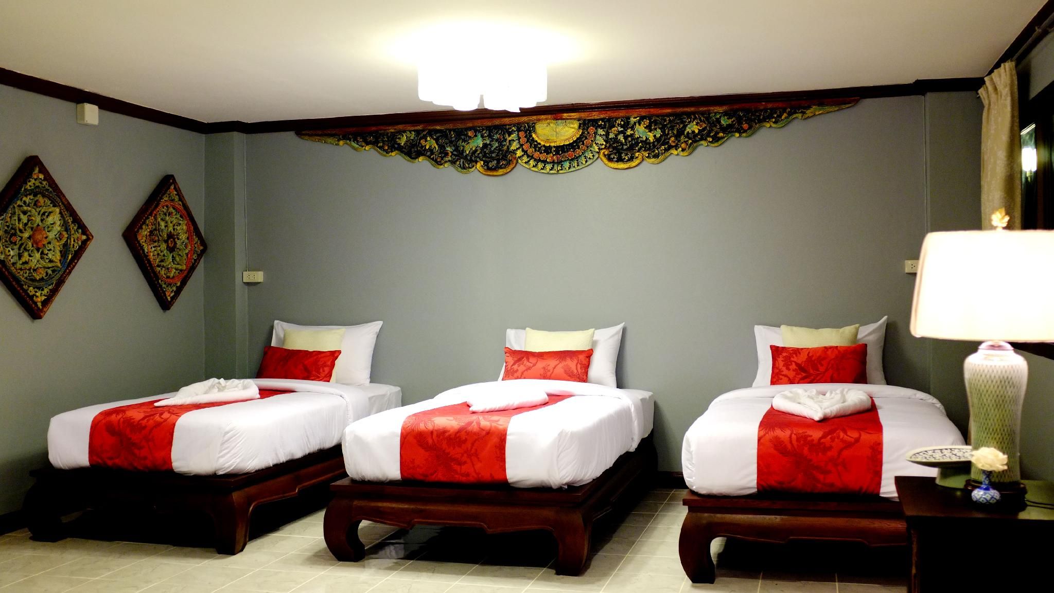 Deluxe Triple Room