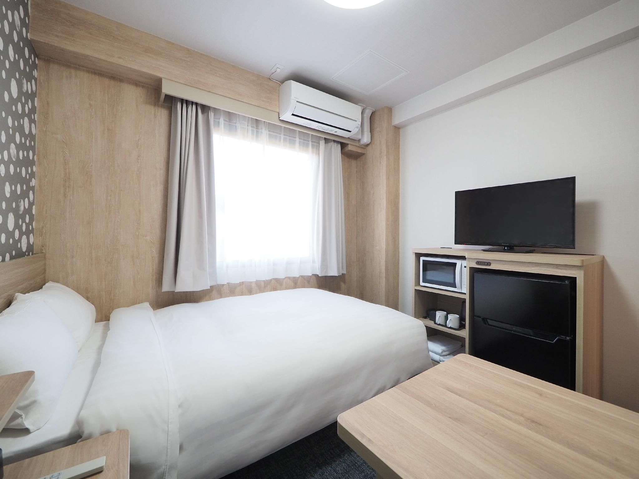 Semi-Double Room with Microwave Non-Smoking