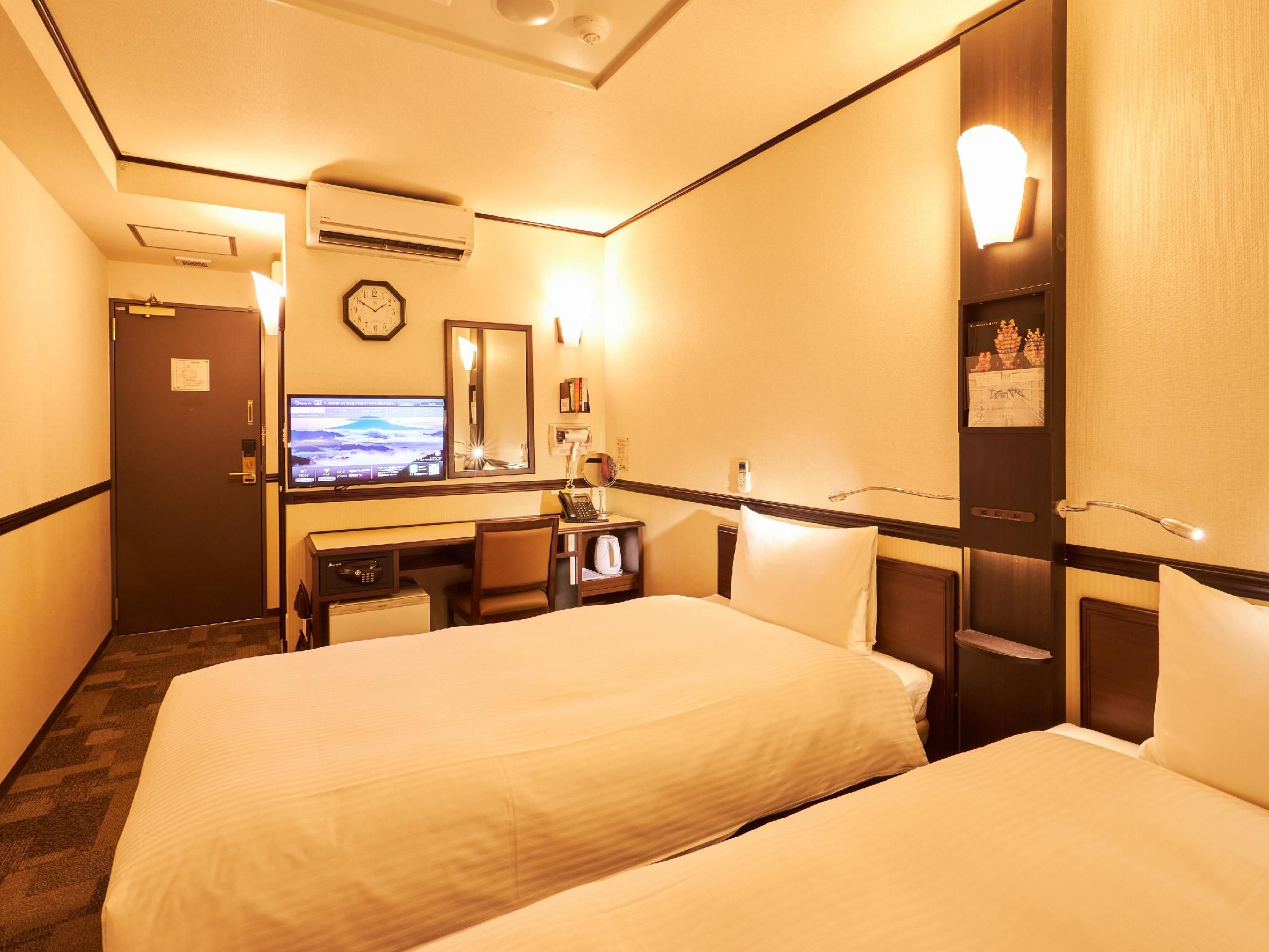 Twin Room - Non-Smoking