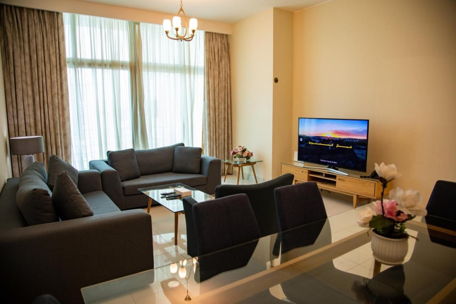 Three-Bedroom Apartment with Balcony