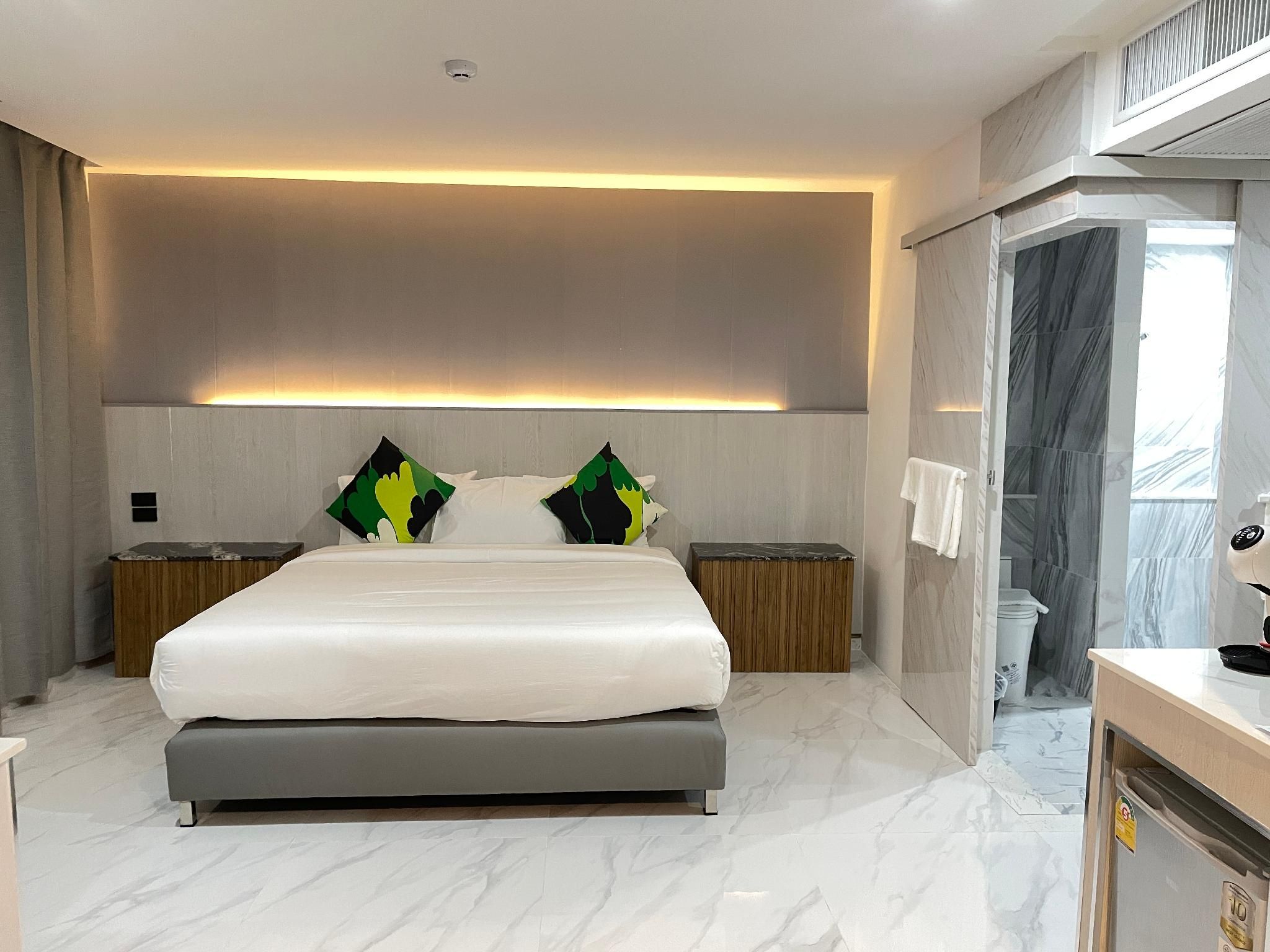 Aramis Hotel Kamphaeng Phet Grand Double Room