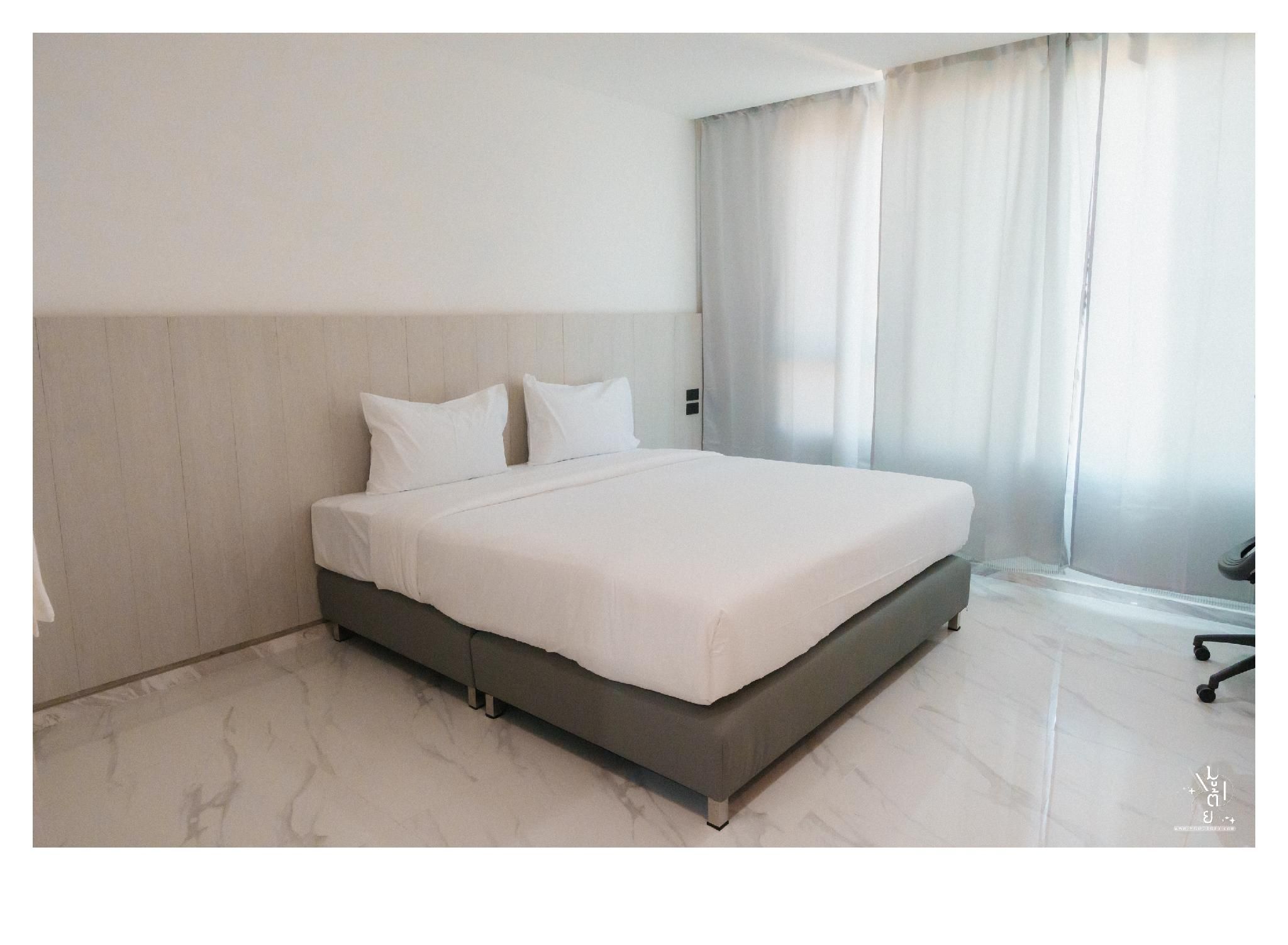 Aramis Hotel Kamphaeng Phet Deluxe Double City View