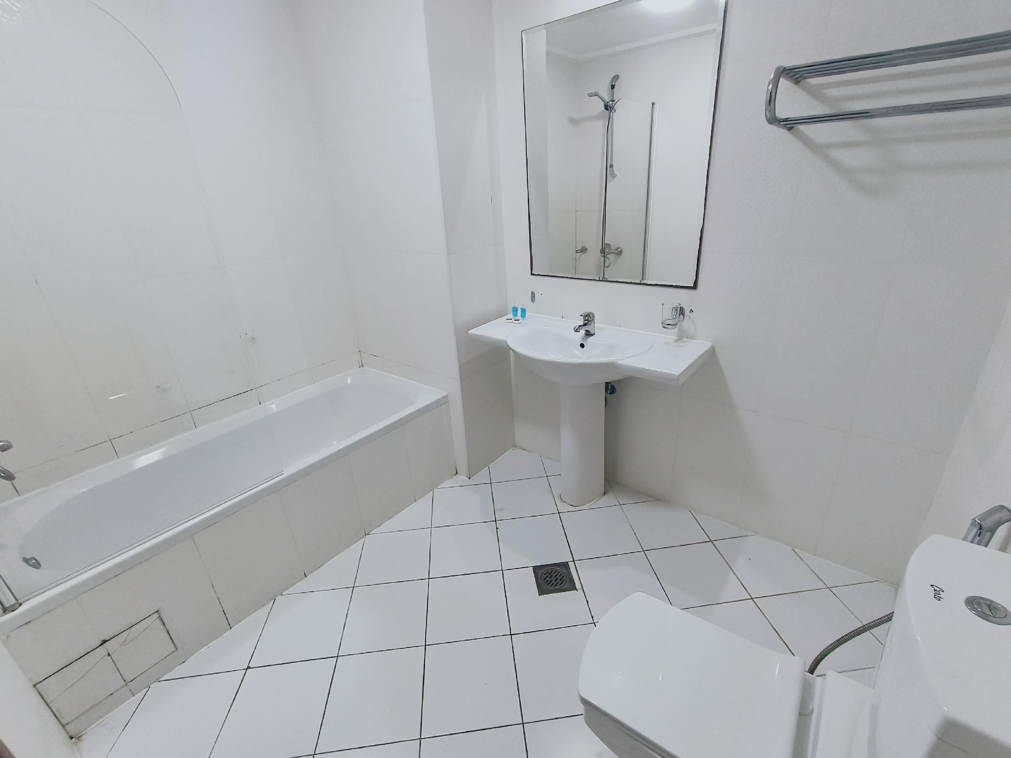 Marina Tower Single Standard