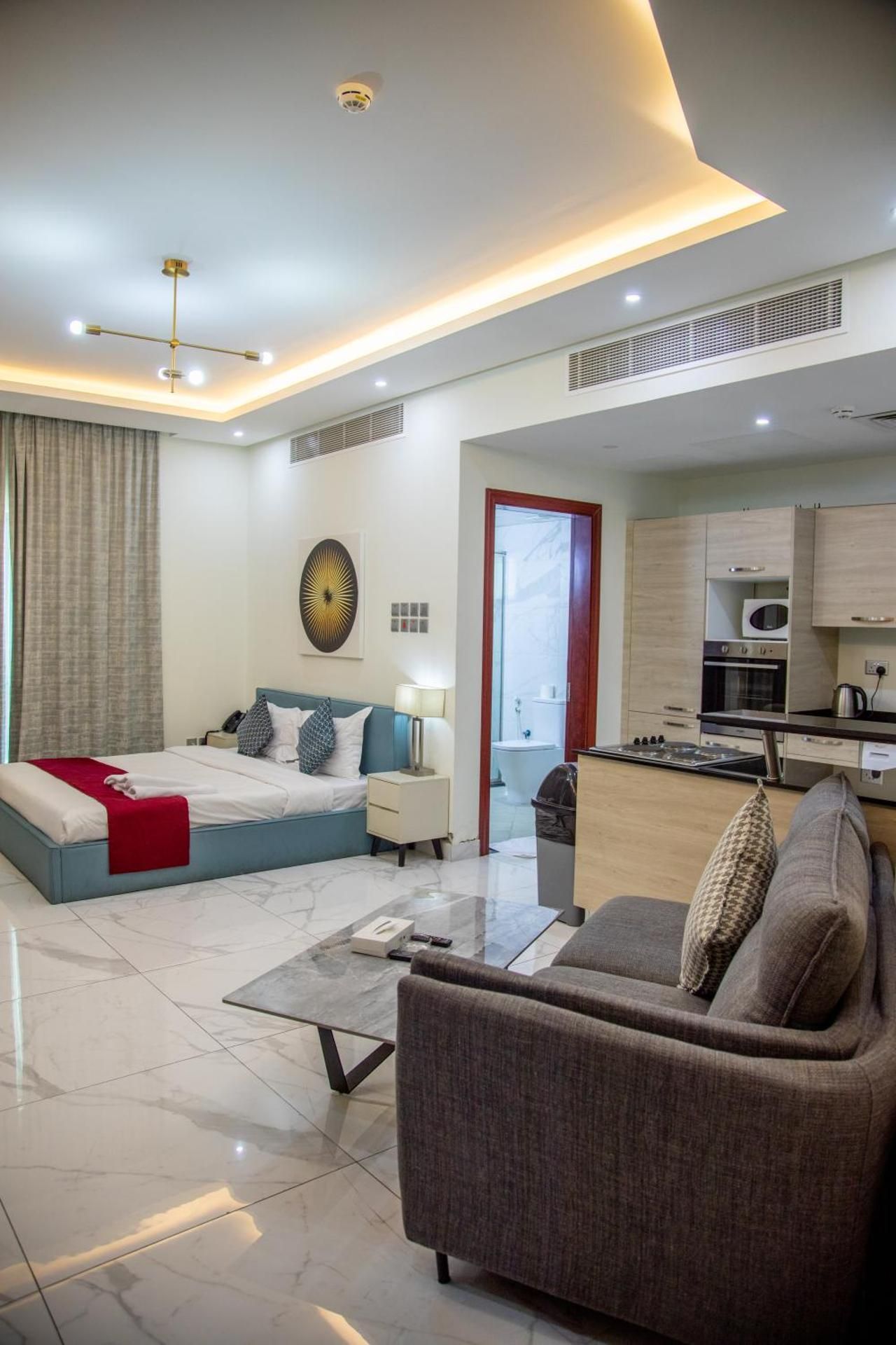 The Apple Residence Studio