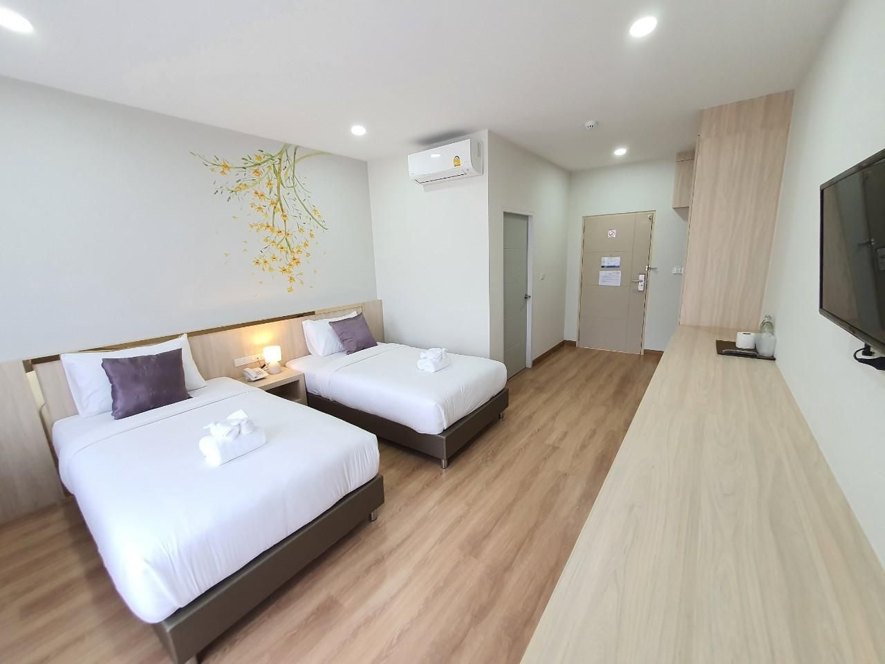 Twin Room - Non-Smoking