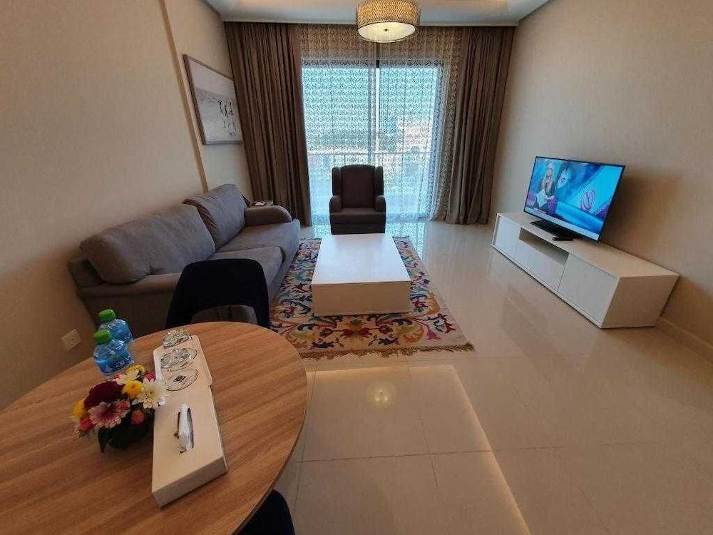 Dancenter Jewel Near World Trade Center Deluxe Suite, 1 Bedroom 2