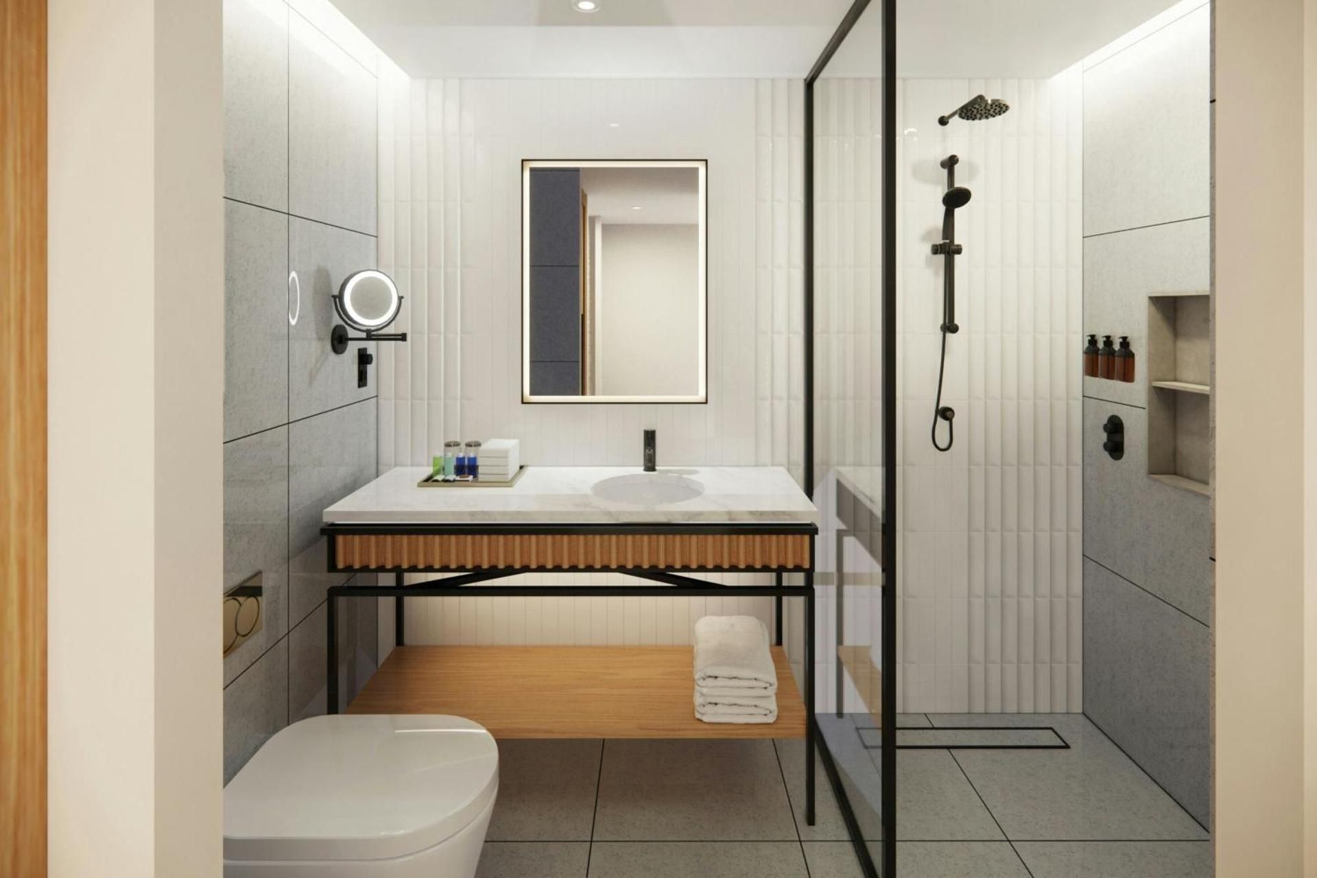 Club Queen, Club Lounge access, Guest Room, 2 Queen