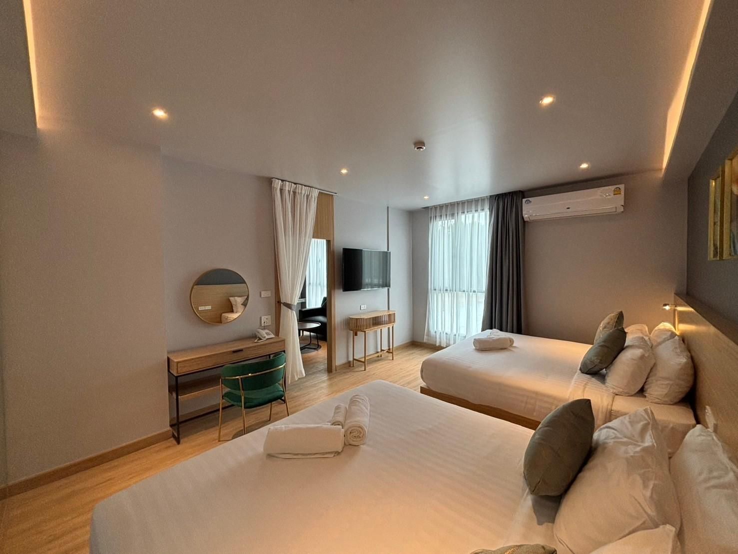 Studio, 2 Double, Sofa bed