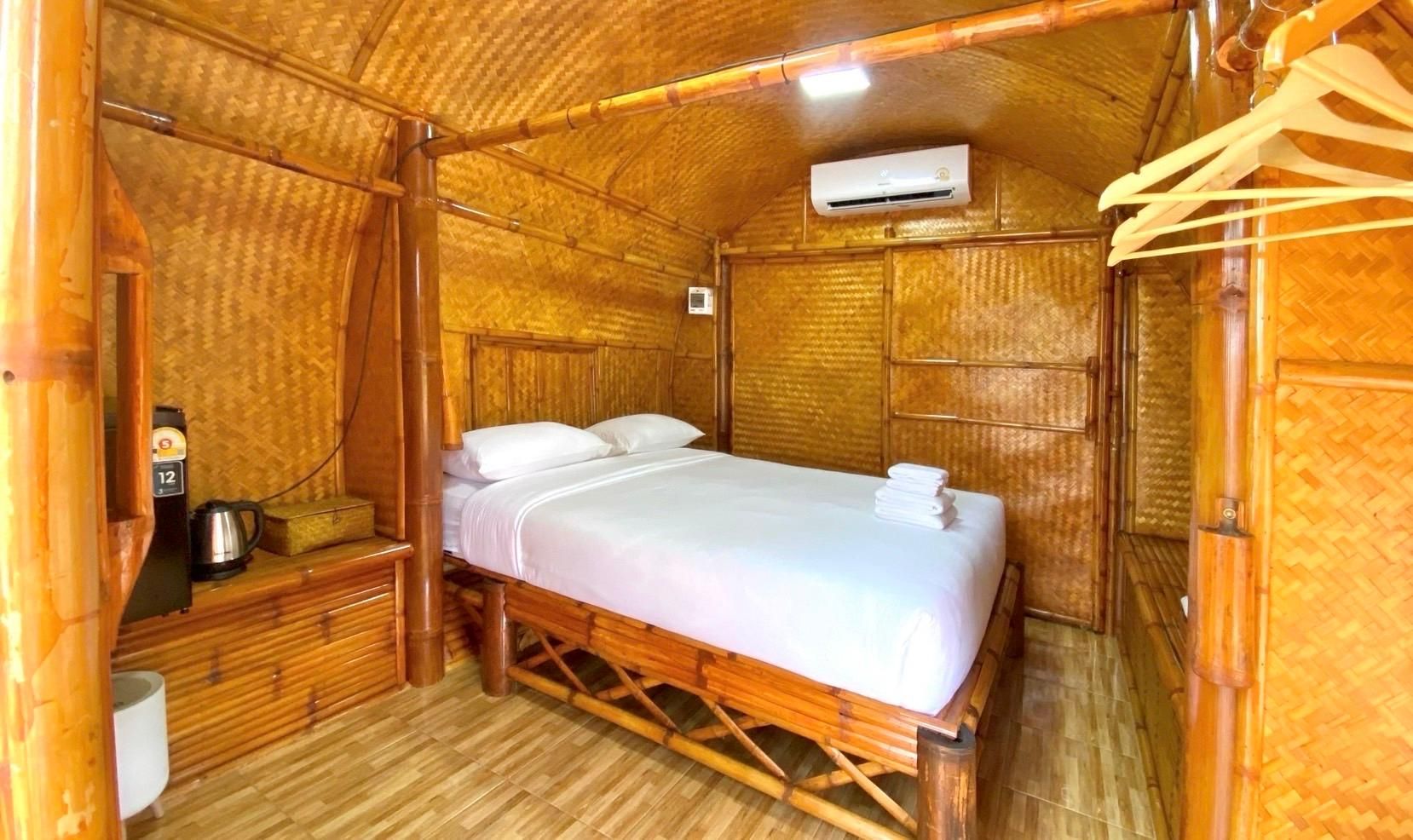 Godjan Resort Mountain View