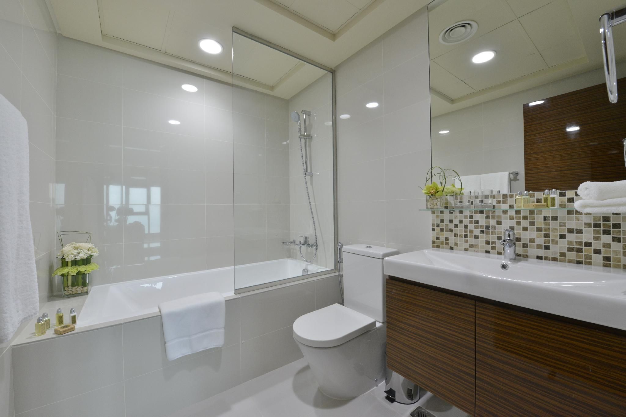 Three Bedroom Apartment with Ocean View