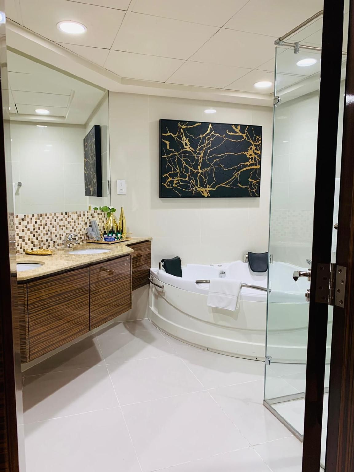 Presidential Penthouse Suite