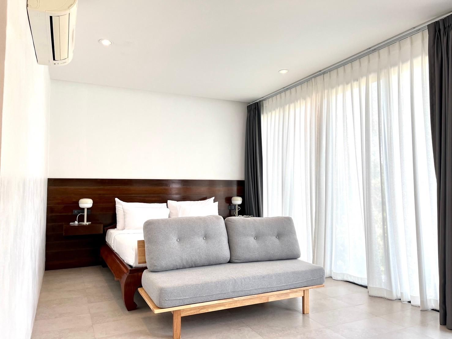 Superior King Room