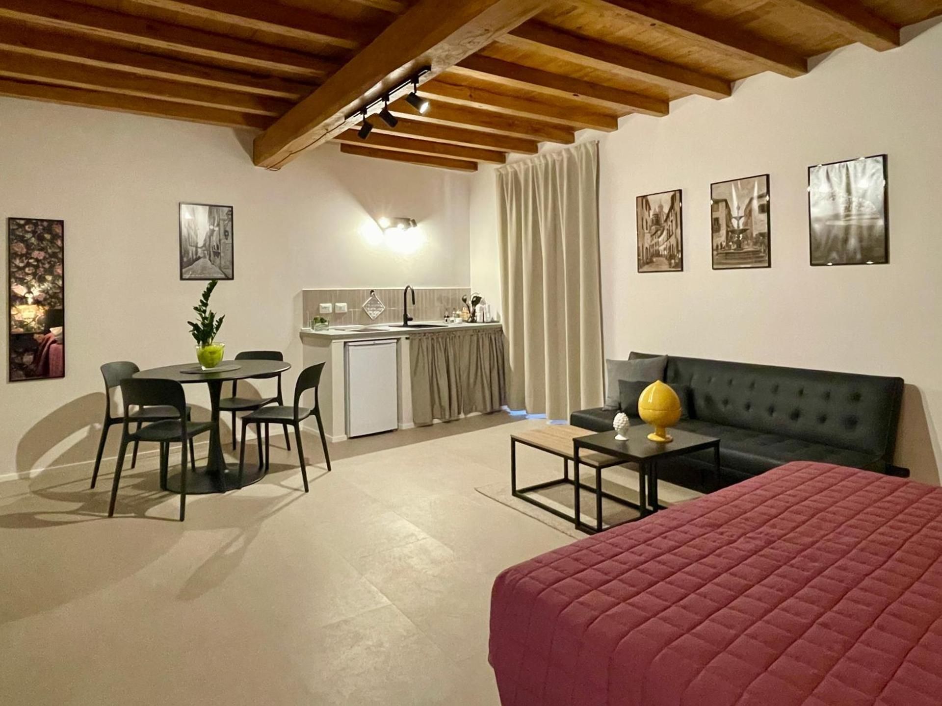 Studio Apartment with Balcony