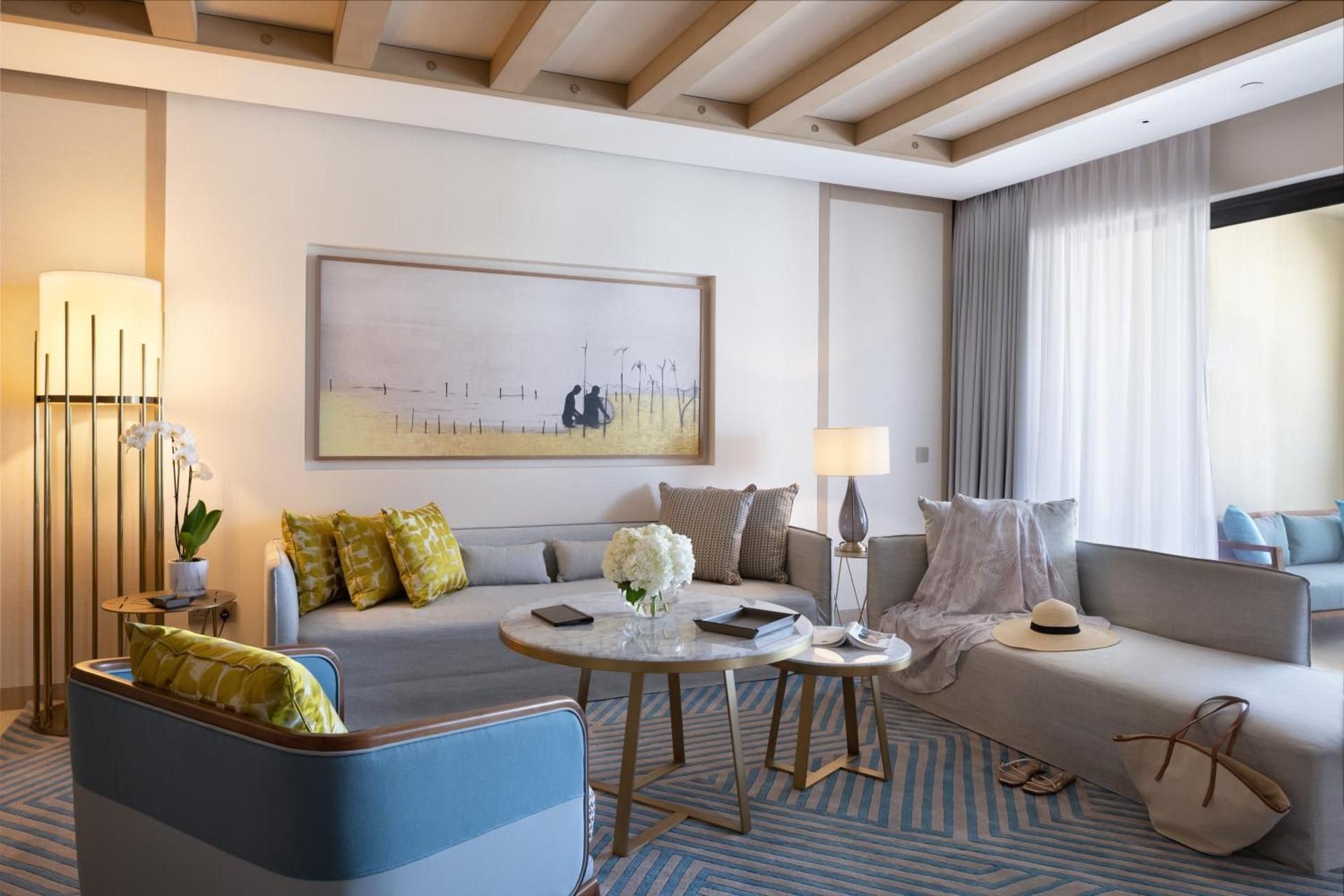 Resort Suite with access to kids and teens clubs, cinema and abra boat tour