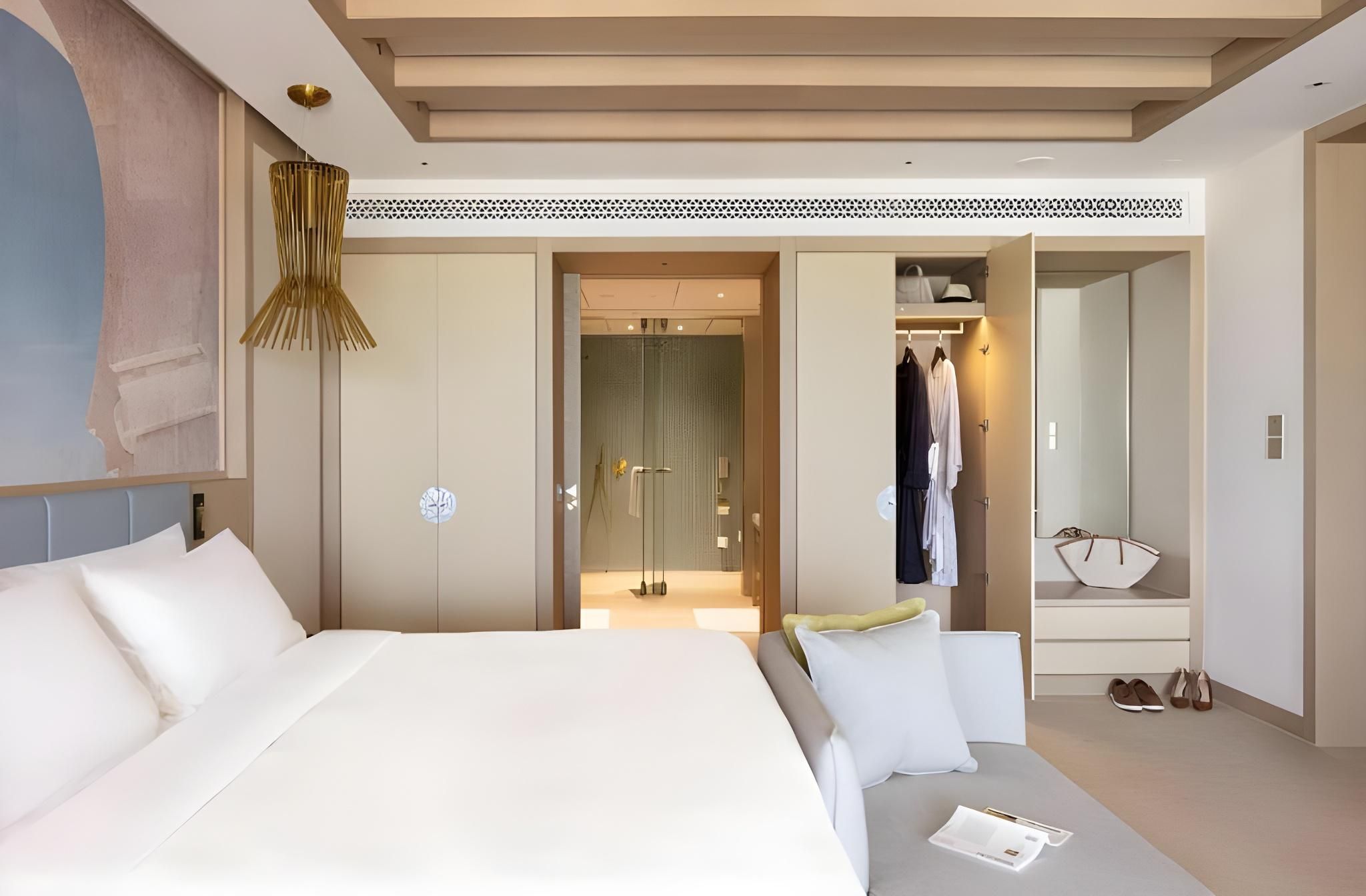 Jumeirah Gulf of Bahrain Resort Deluxe Room 2