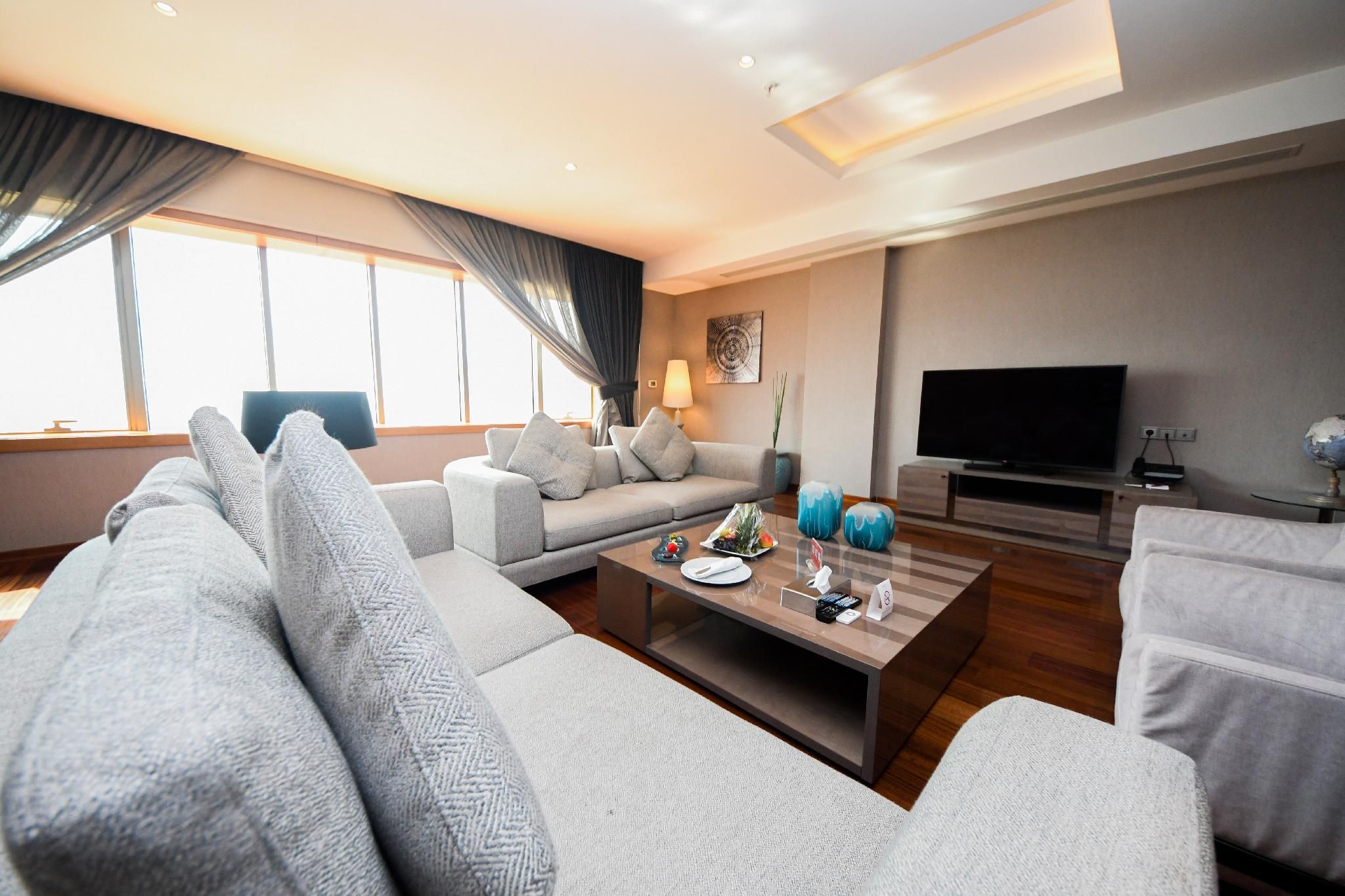 1 King Bed, 1 Twin Bed, Presidential Suite, Non-Smoking