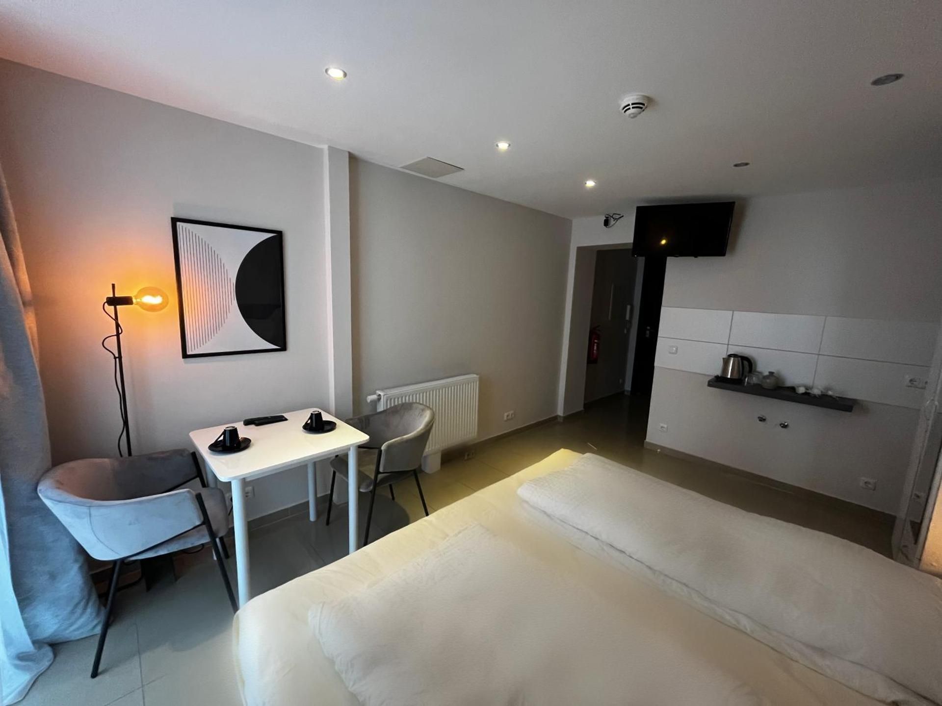 Standard King Room