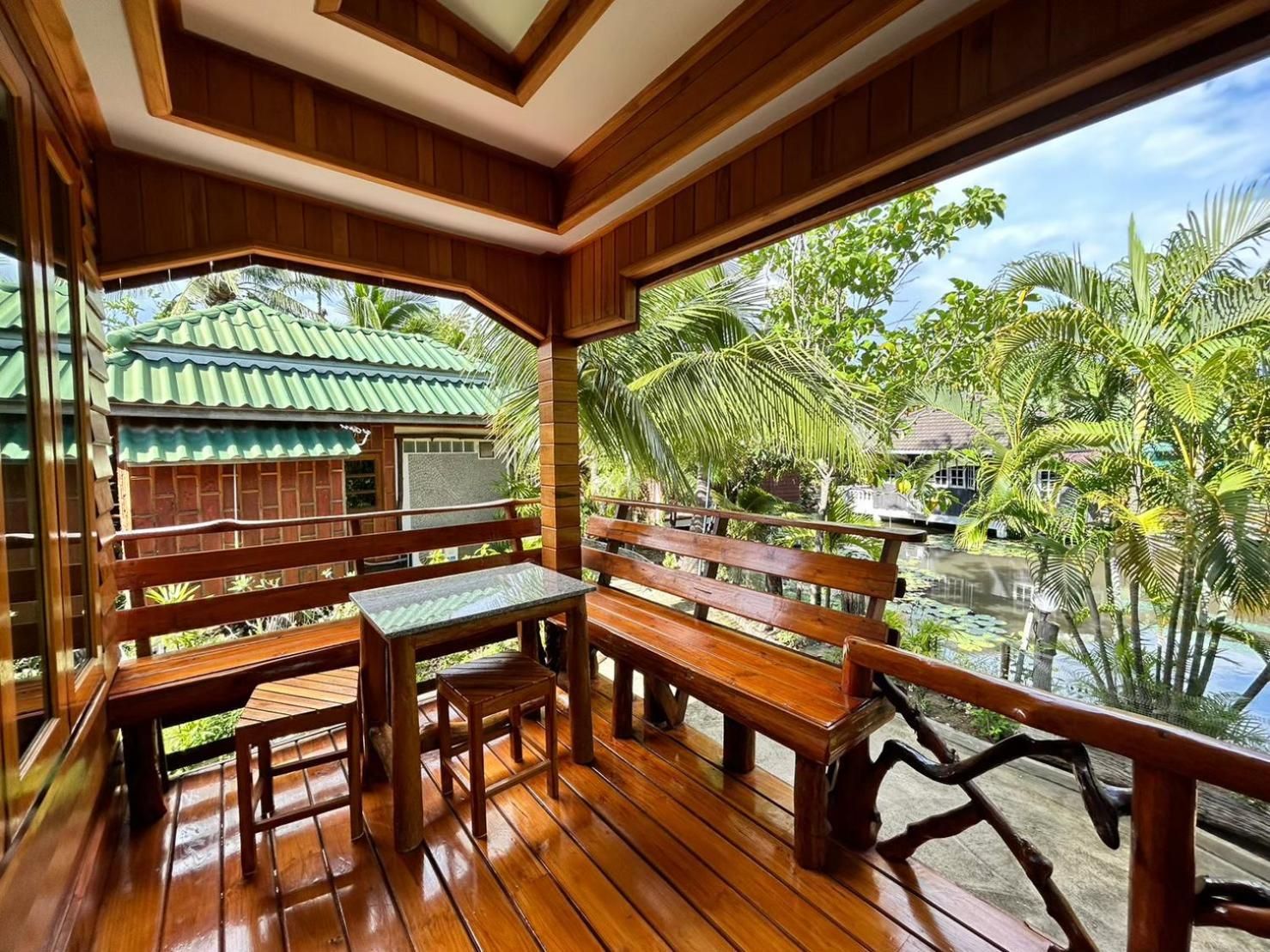 Standard - 1 Double Bed with Balcony
