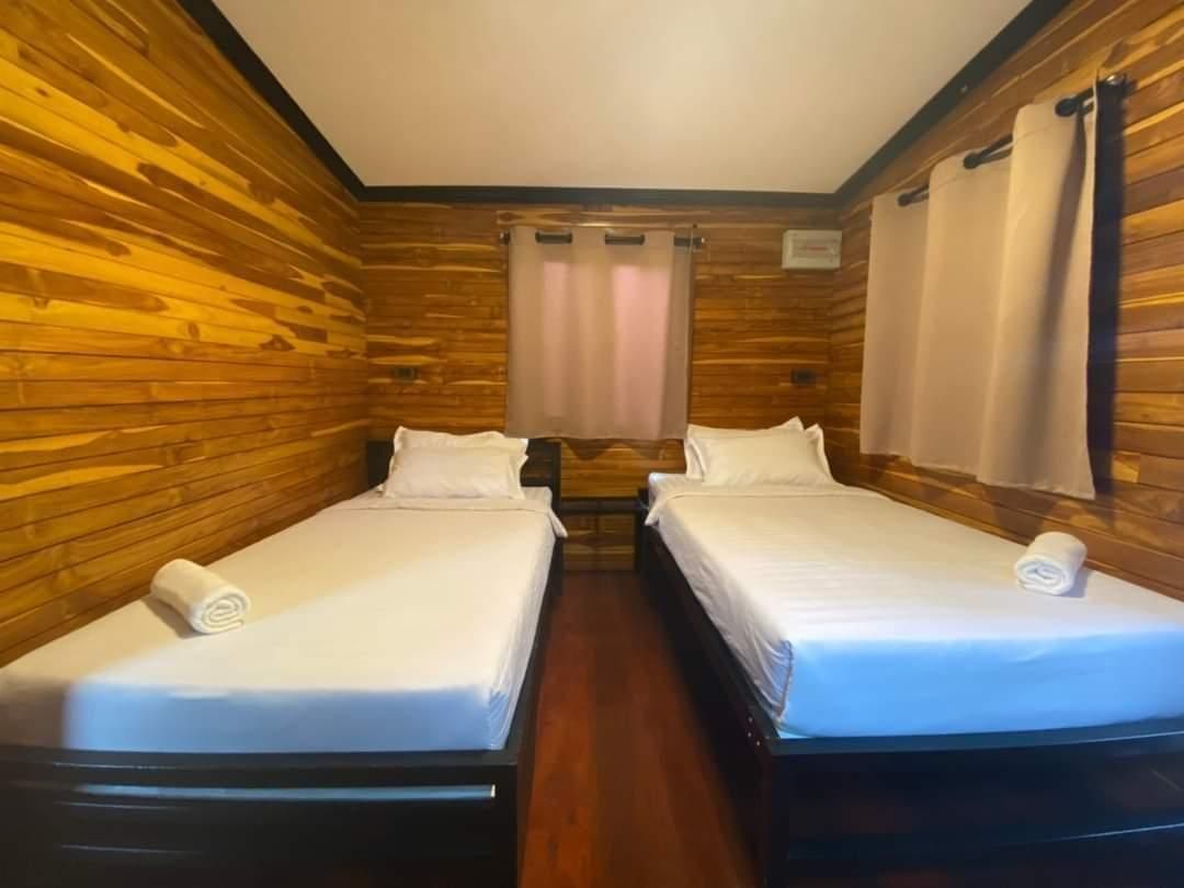 TWIN Standard Twin Room