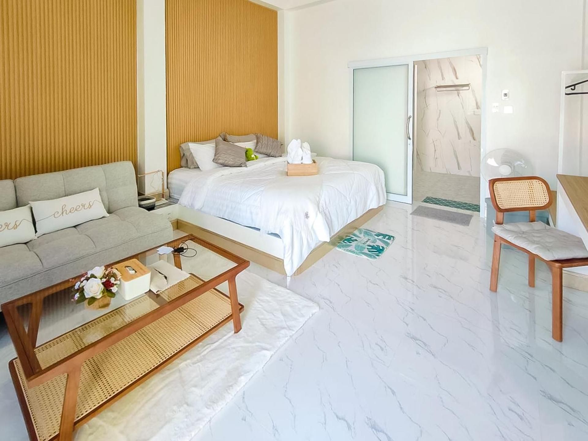 189Premier Villa Lamphun Junior Suite Pool View