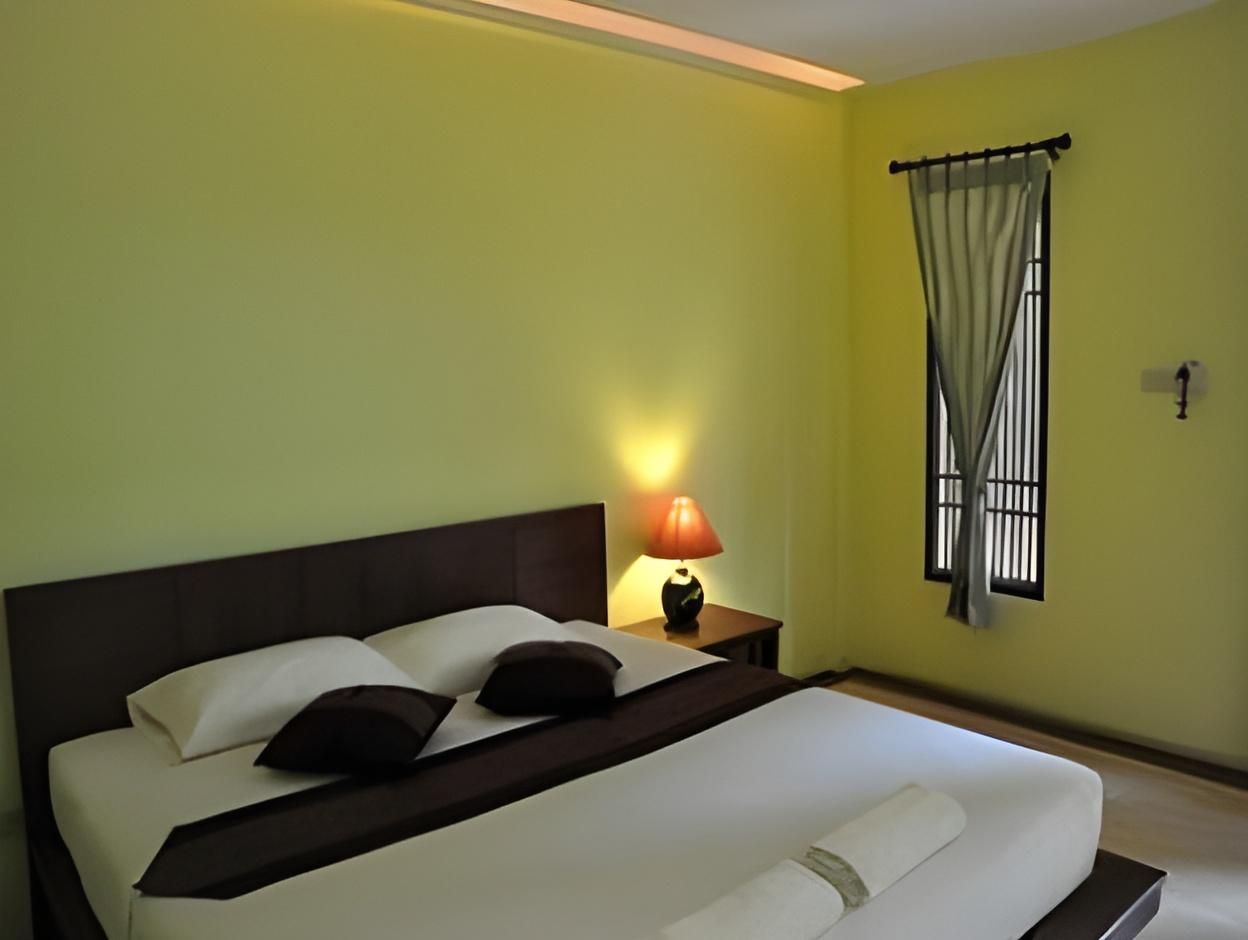 Baan Lapoon Hotel Superior