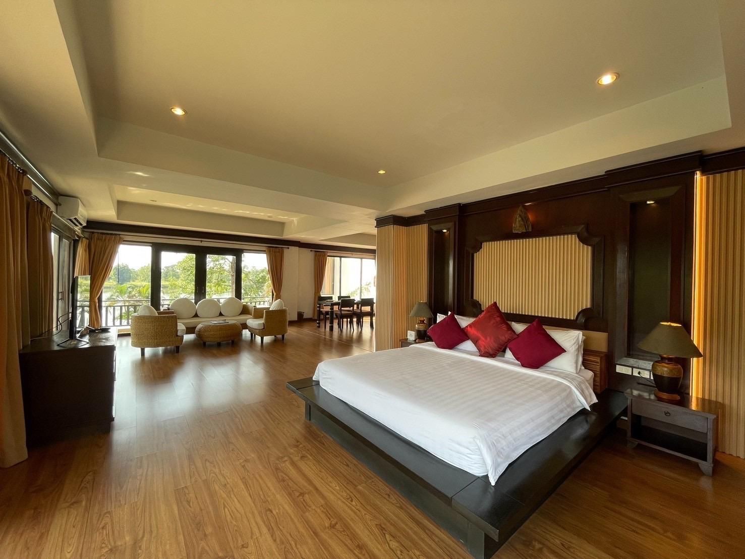 Gassan Legacy Golf Club Suite Room