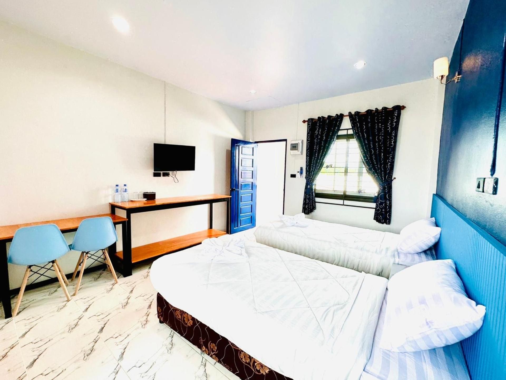 Twin Room with Private Bathroom