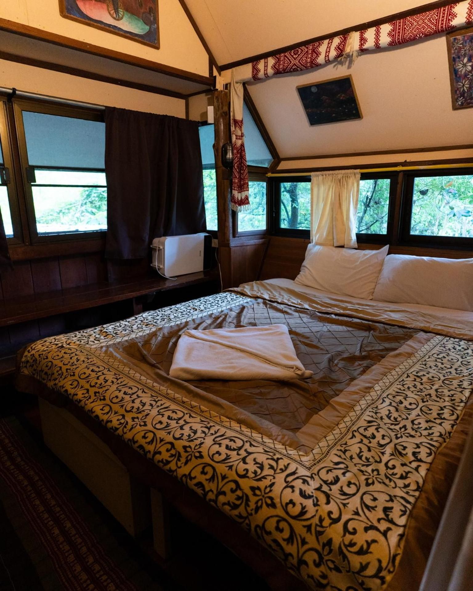 Twin Room with Private Bathroom