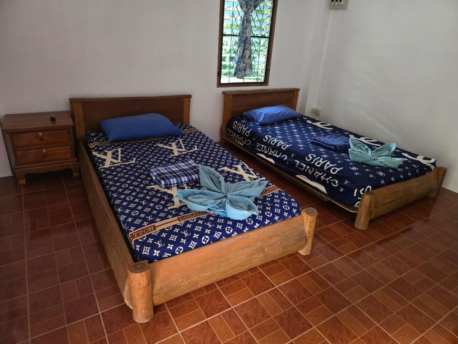 Queen Room with Garden View