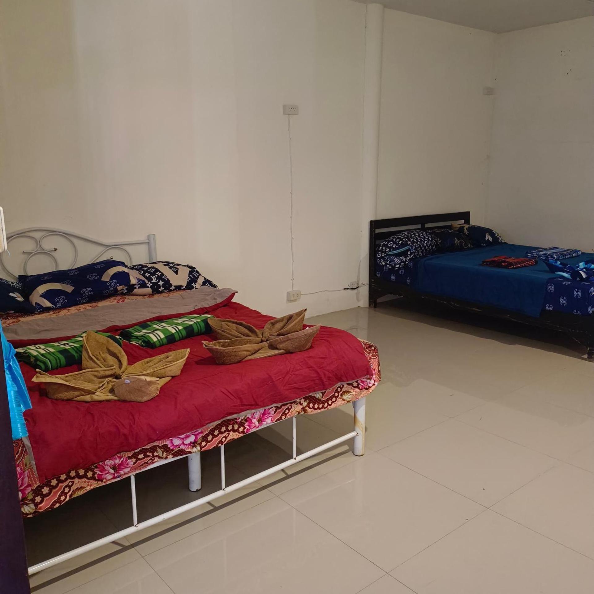 Quadruple Room with Private Bathroom