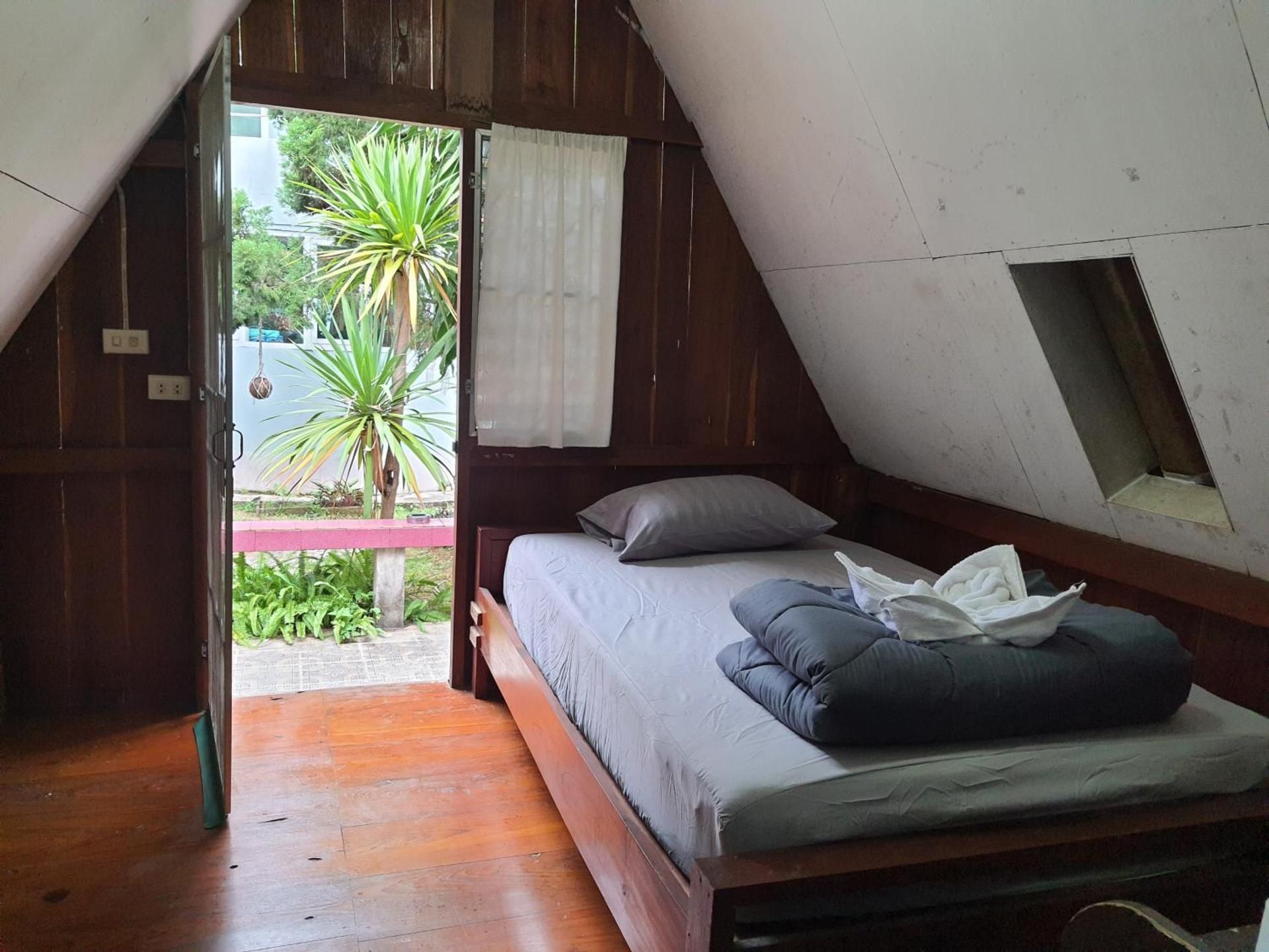 Single Room with Bathroom