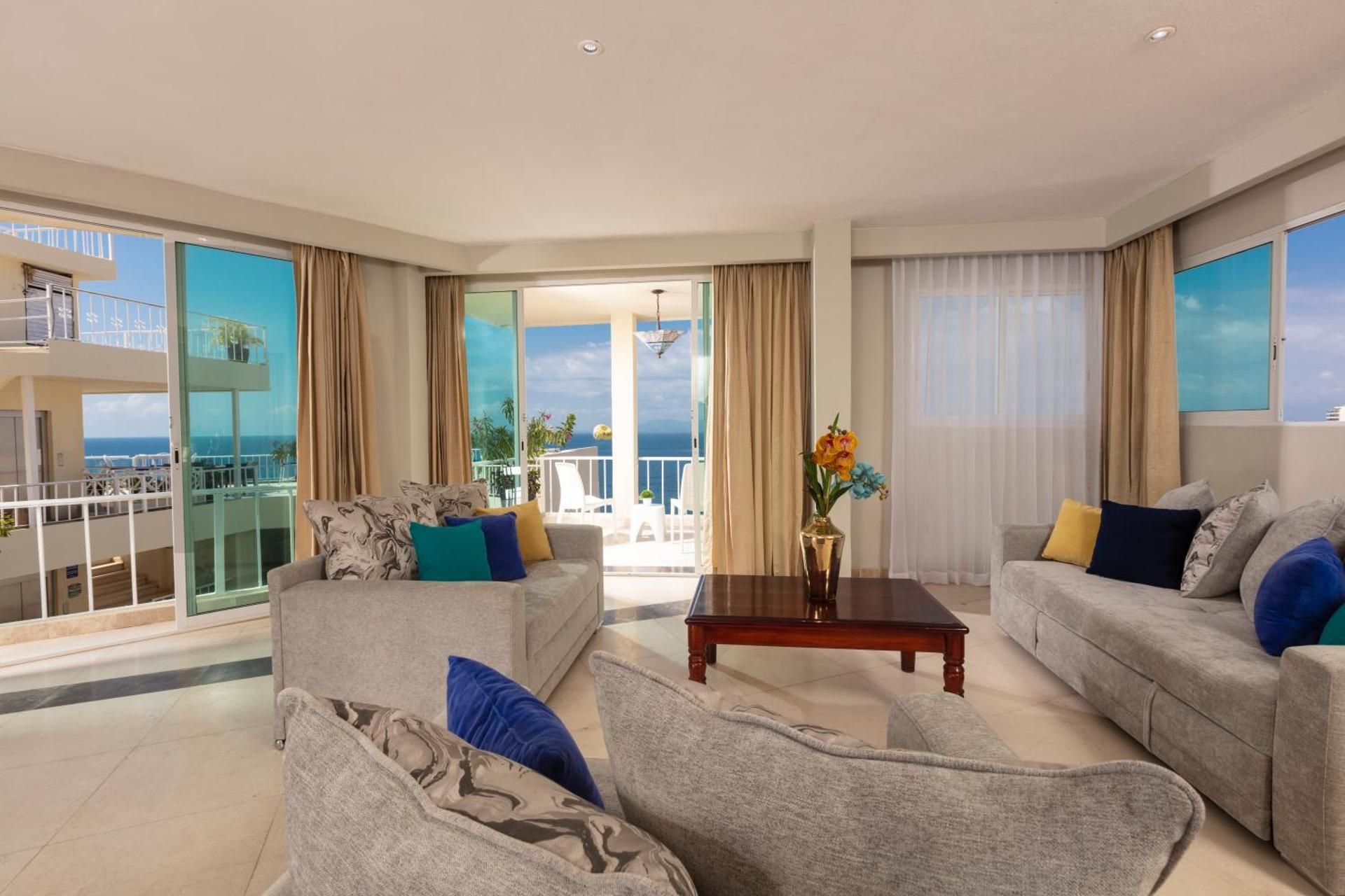 Lush Heaven Master Suite