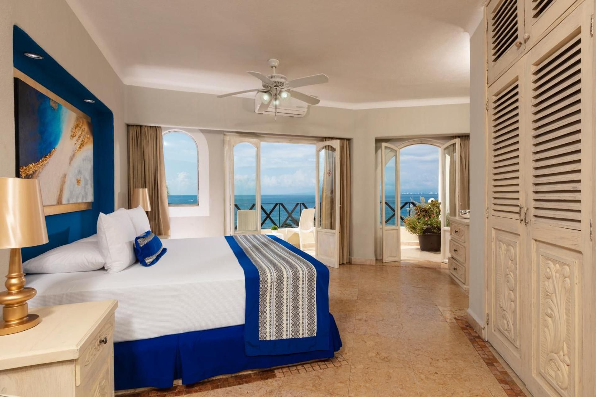 Breezy Blue Jr Suite