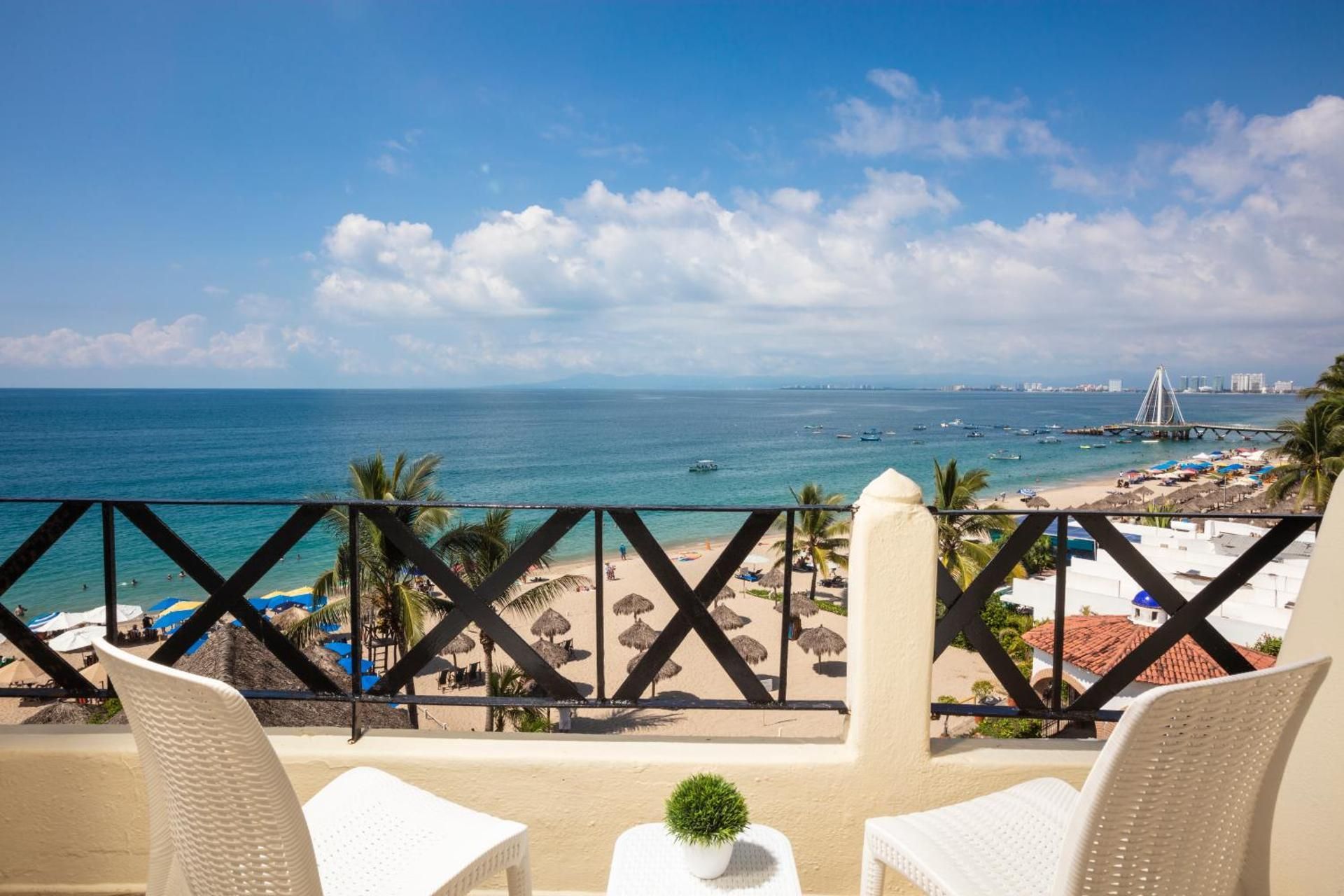 Blue Splendor Oceanfront