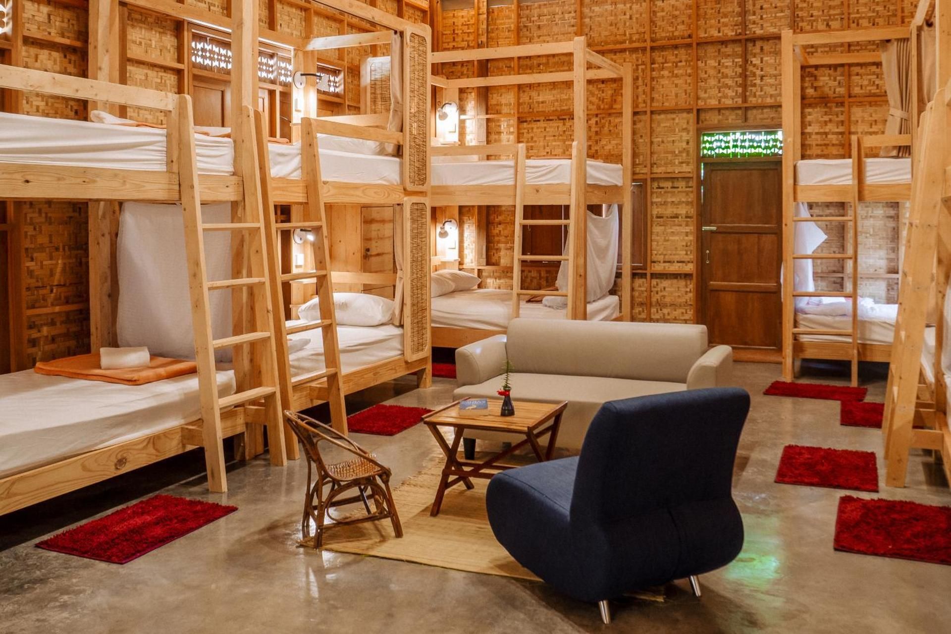 Bunk Bed in Mixed Dormitory Room
