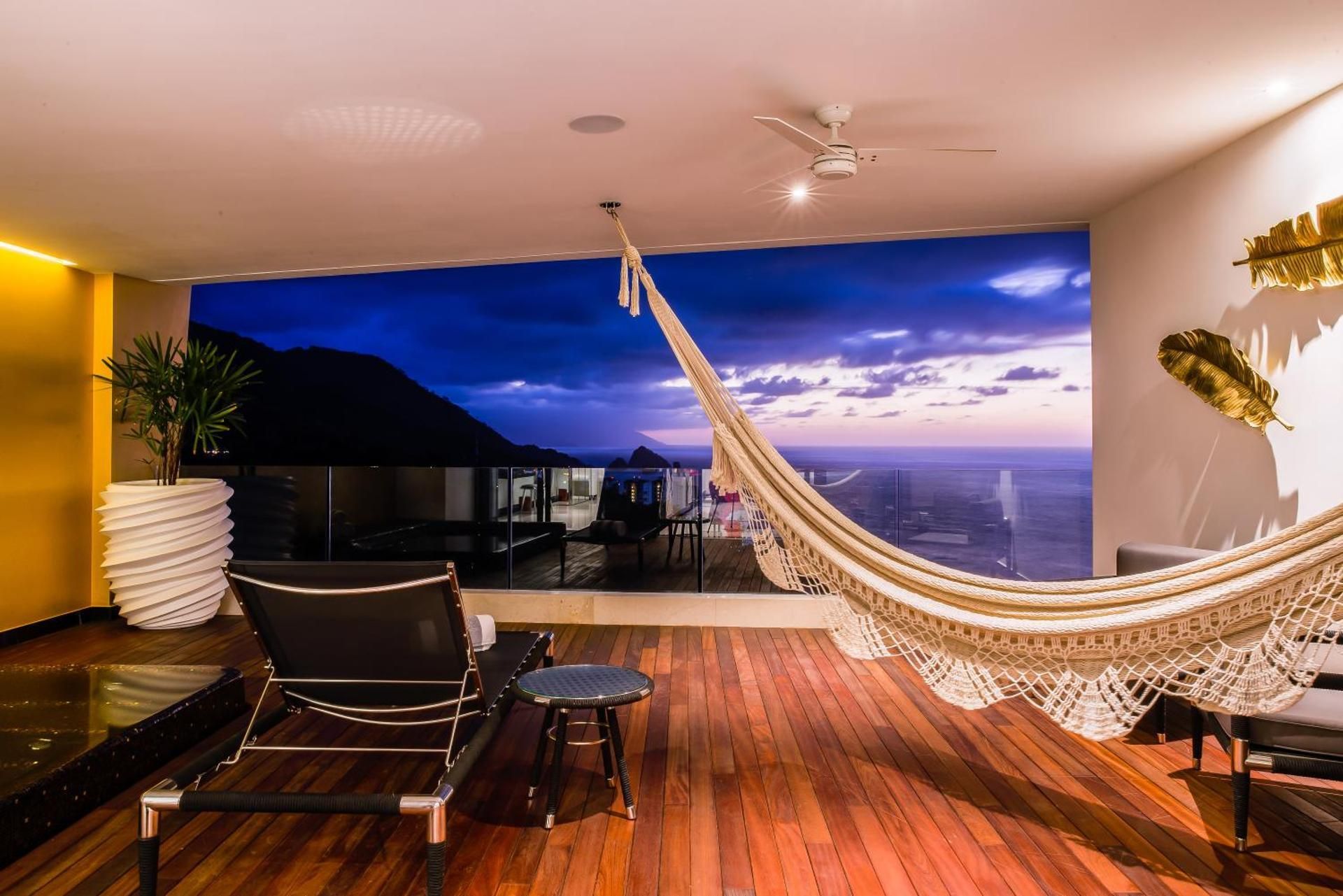 Ultra Suite Two Double Beds South