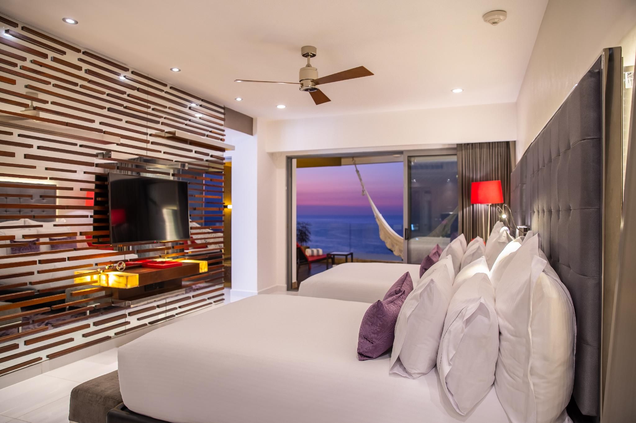 Junior Suite with 2 Double Beds