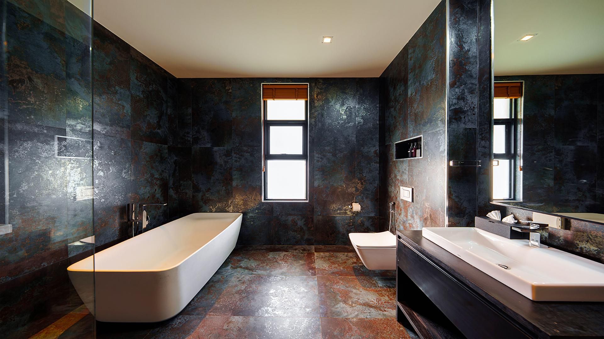 Luxury Villa with Pool Access - Non-Smoking