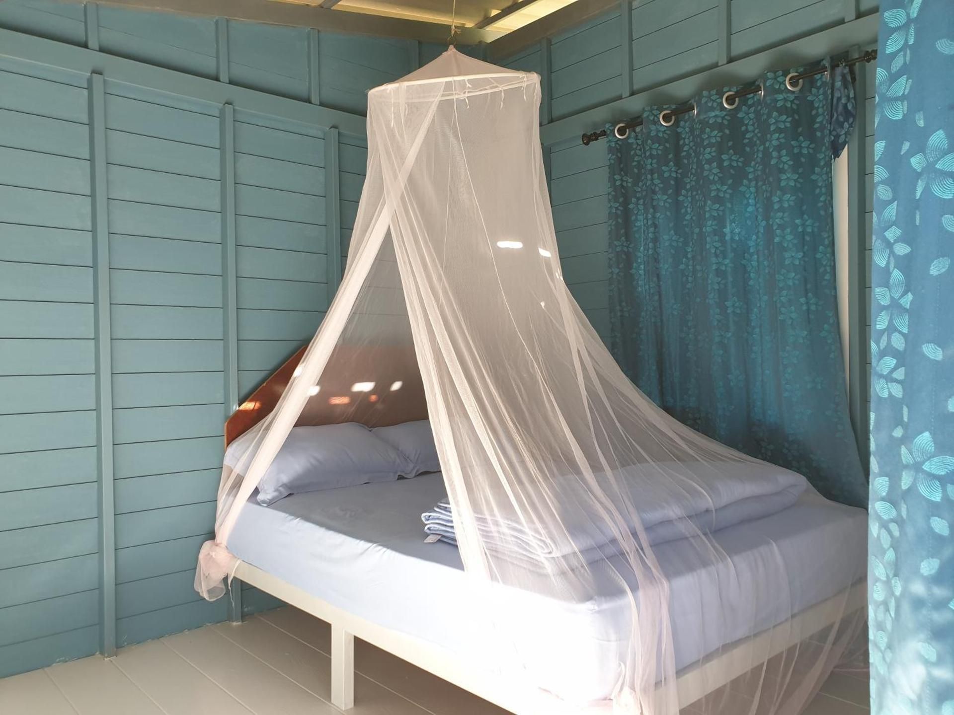 Bungalow with Fan