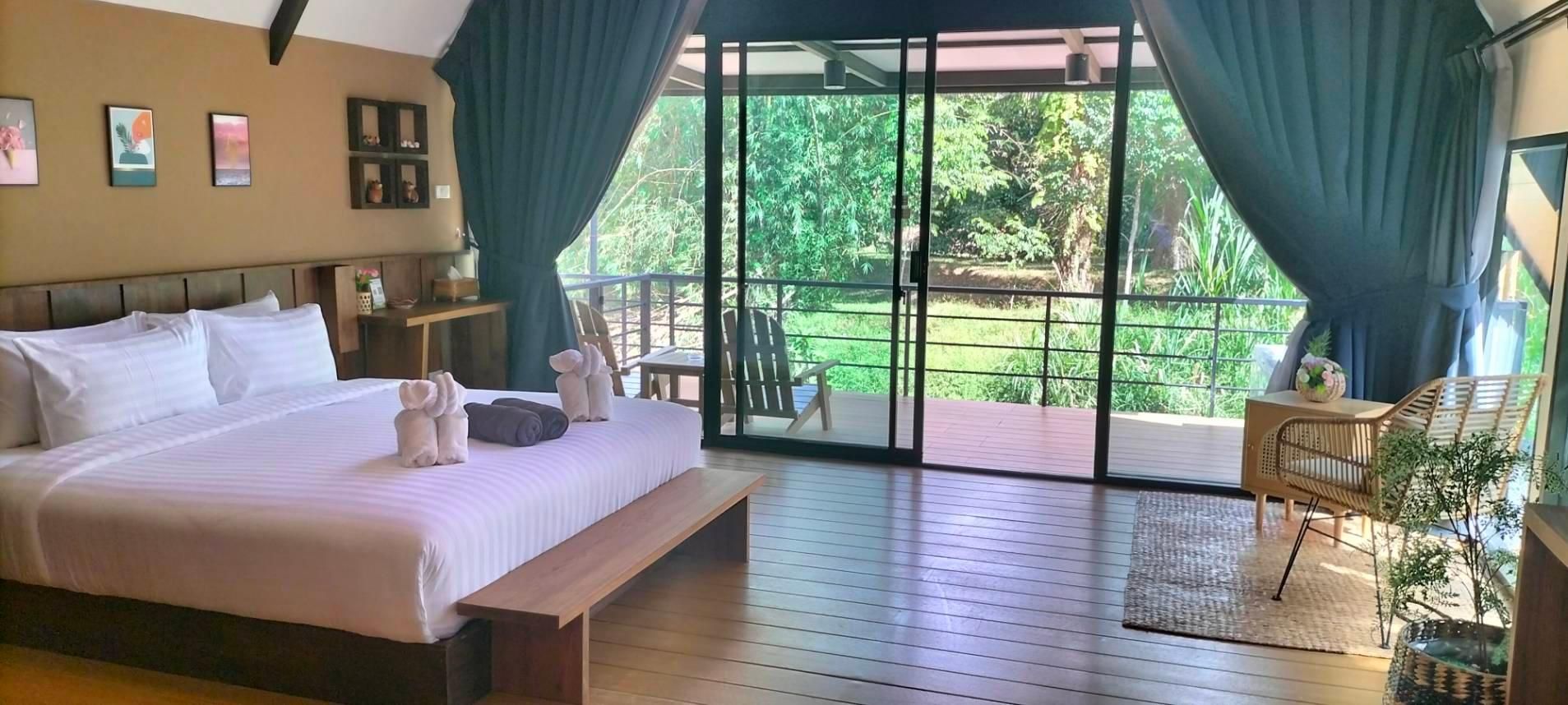 Deluxe Jacuzzi Terrace