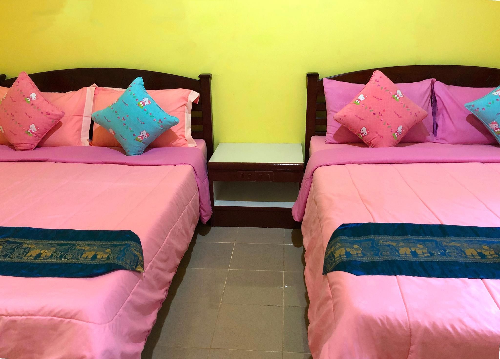 Standard Room for 4 People