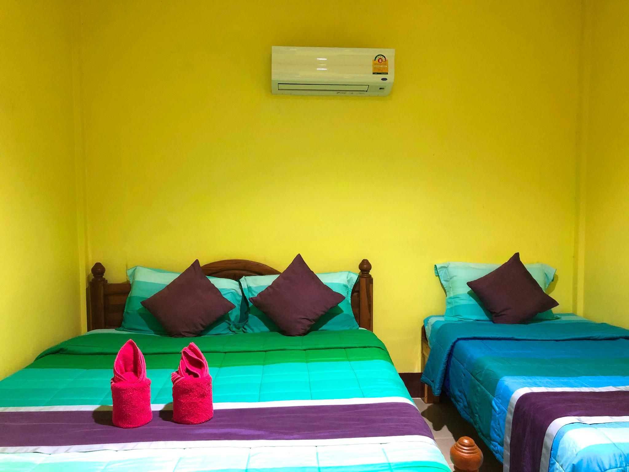 Standard Room for 4 People