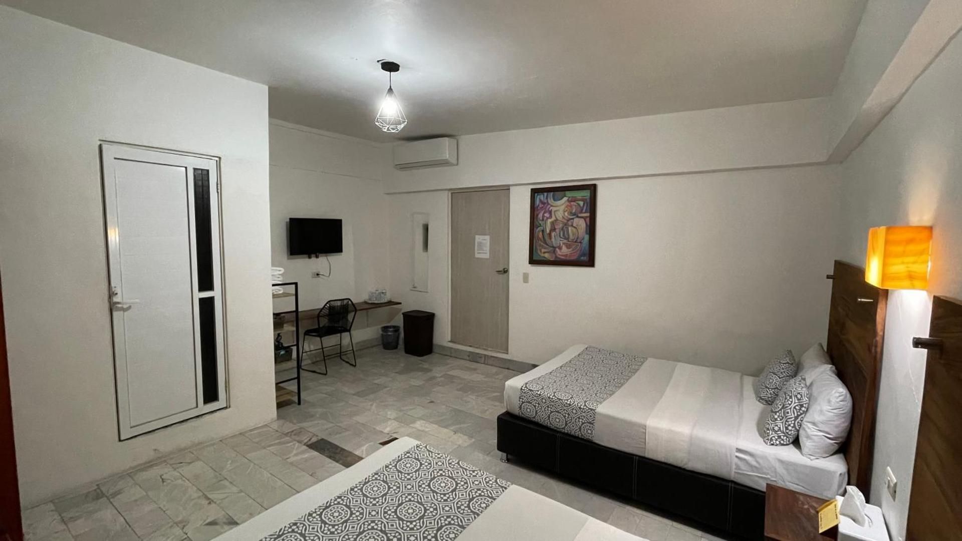 Large Twin Room