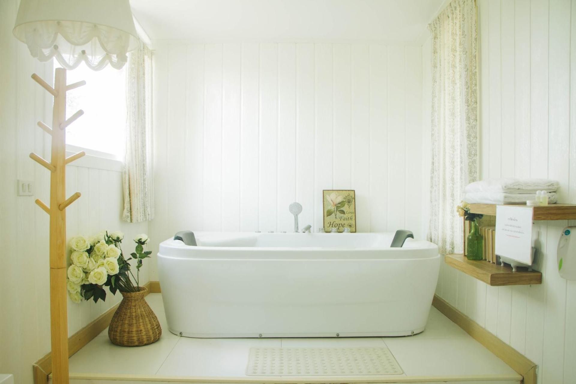 Deluxe Double Room with Spa Bath