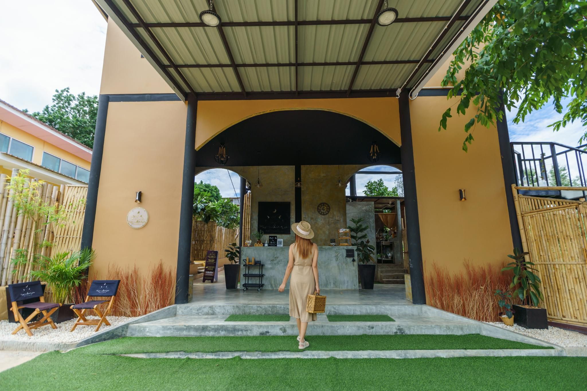 Mondara Villa and Glamping