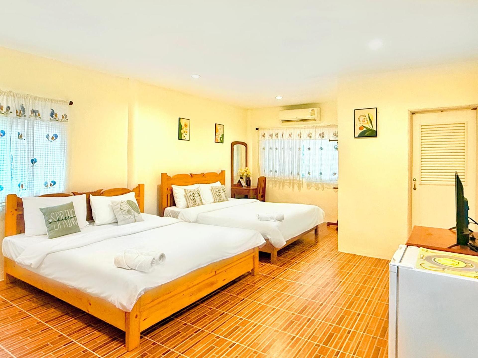 Classic Quadruple Room